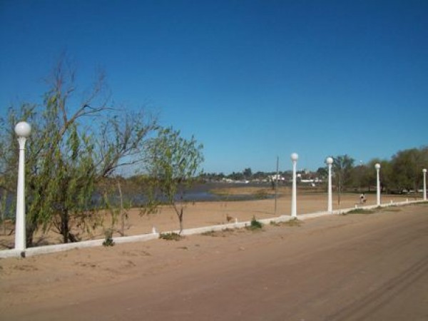 VENDO  DOS CABAÑAS FRENTE AL RIO -  CORONDA - REF: 206