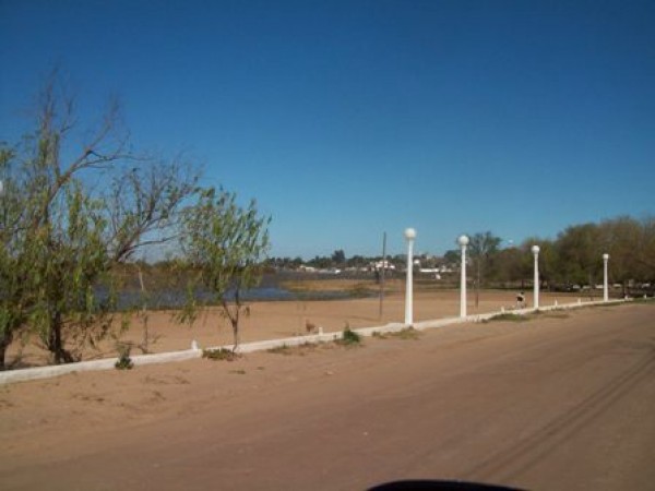 VENDO  DOS CABAÑAS FRENTE AL RIO -  CORONDA - REF: 206