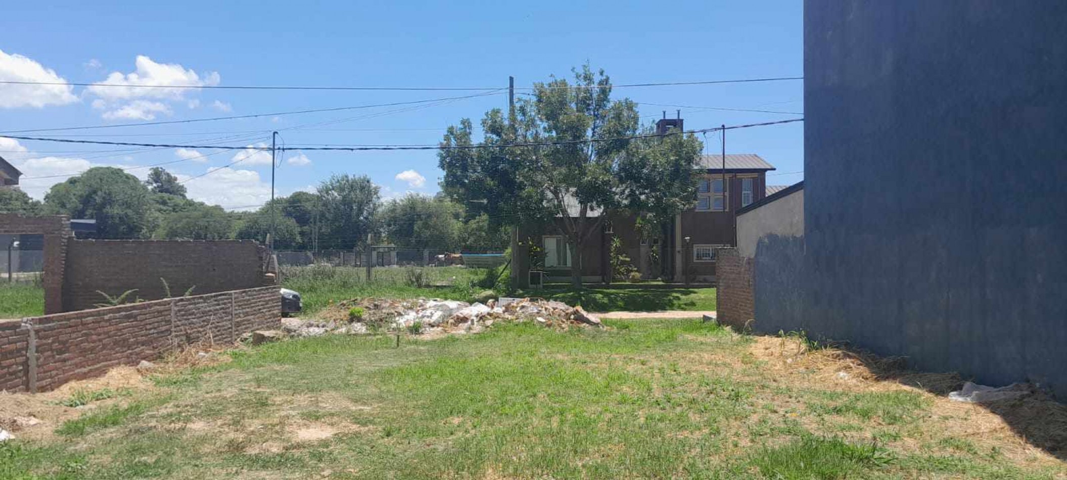 VENTA: LOTE EN CORONDA - Ref. 1136