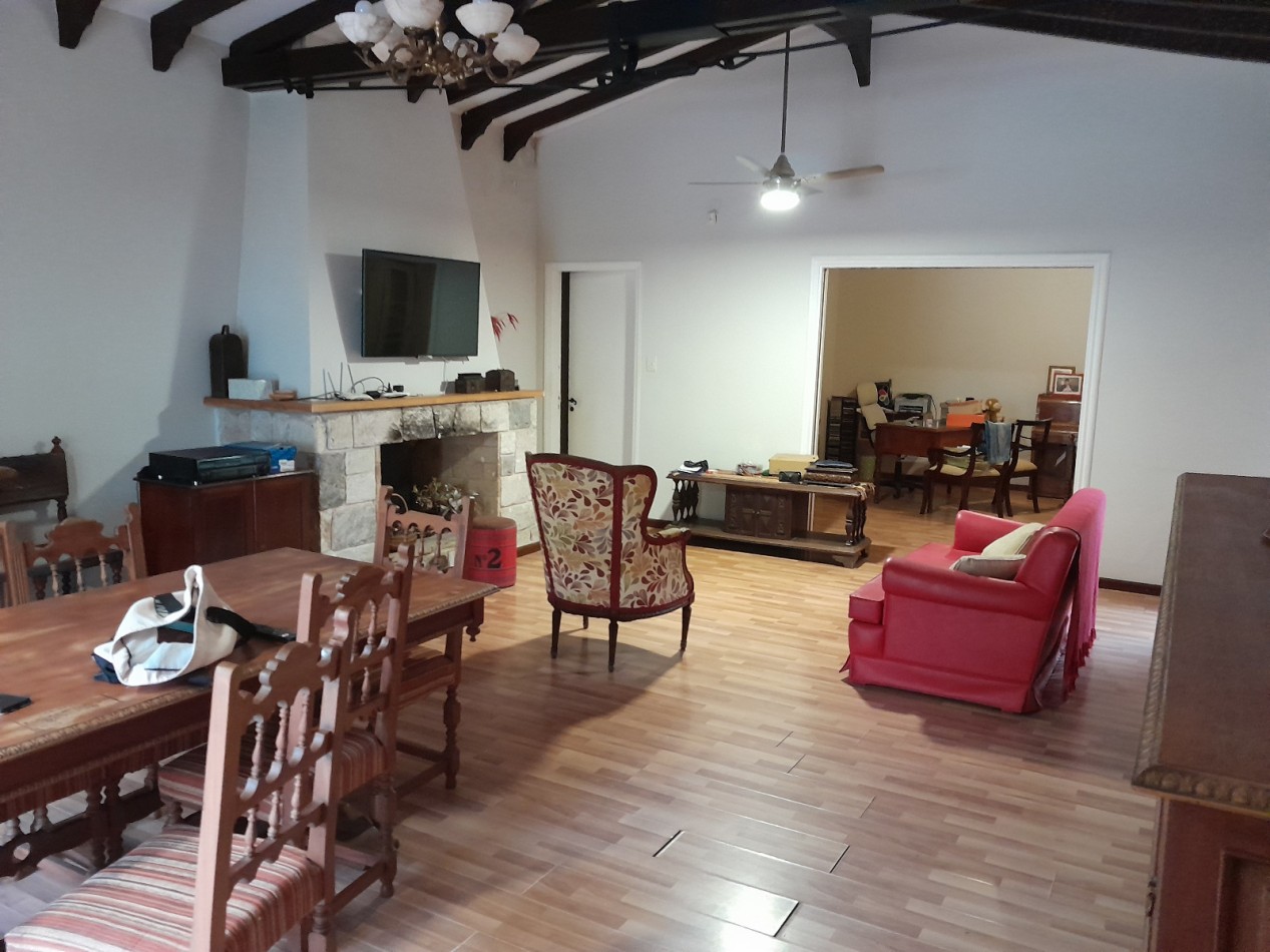 Venta de casa quinta en plena Costanera de Coronda- Ref. No 1296