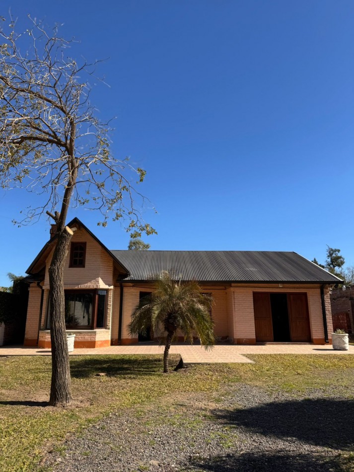 Ref. No 1315- HERMOSA PROPIEDAD EN VENTA- AROCENA