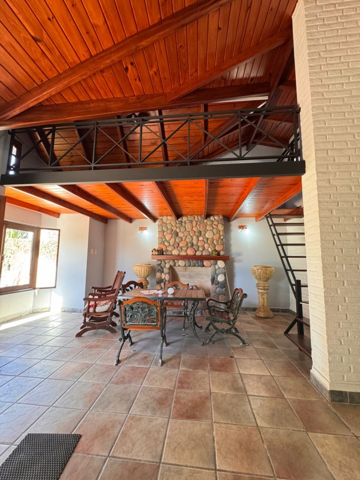 Ref. No 1315- HERMOSA PROPIEDAD EN VENTA- AROCENA
