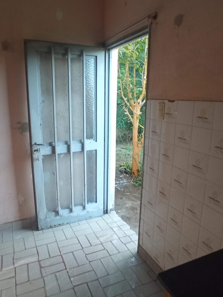 Oportunidad inversores!!!- Venta Casa con gran terreno