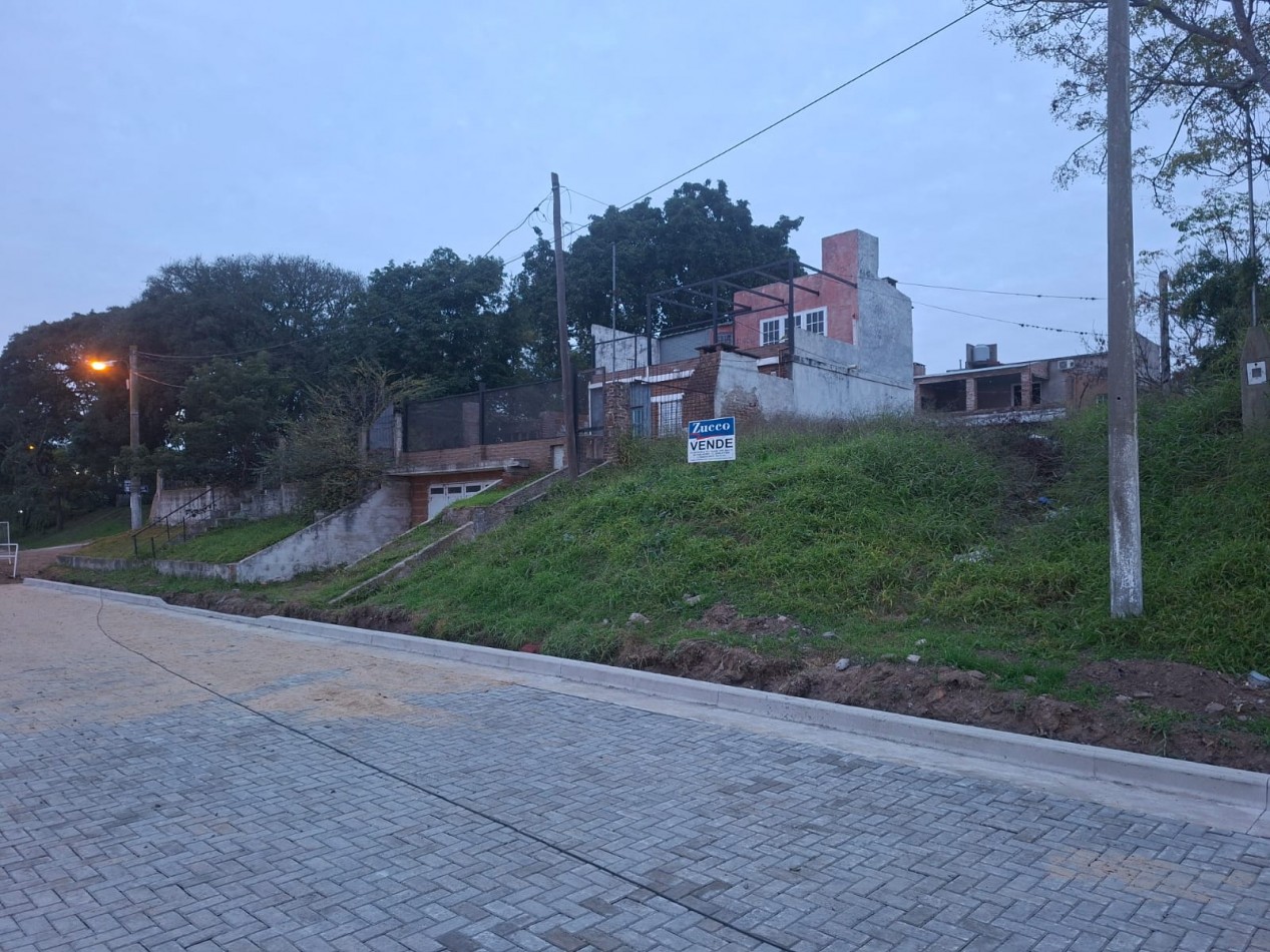 Lote en venta sobre Av. Costanera  - Coronda- Ref. No 1381