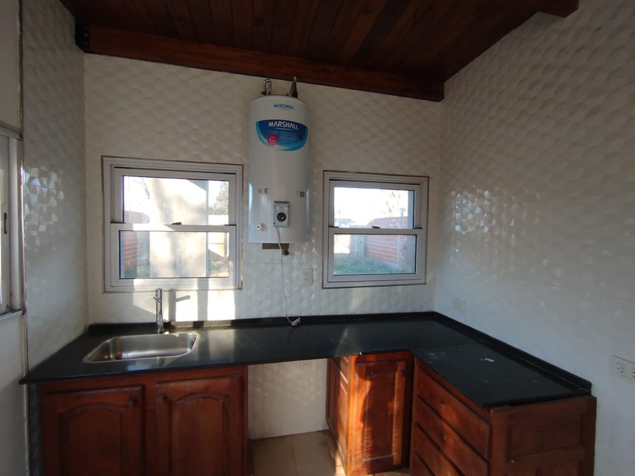 Venta casa a Estrenar - Barrio Los Paraisos Coronda - a 200 m. del rio.