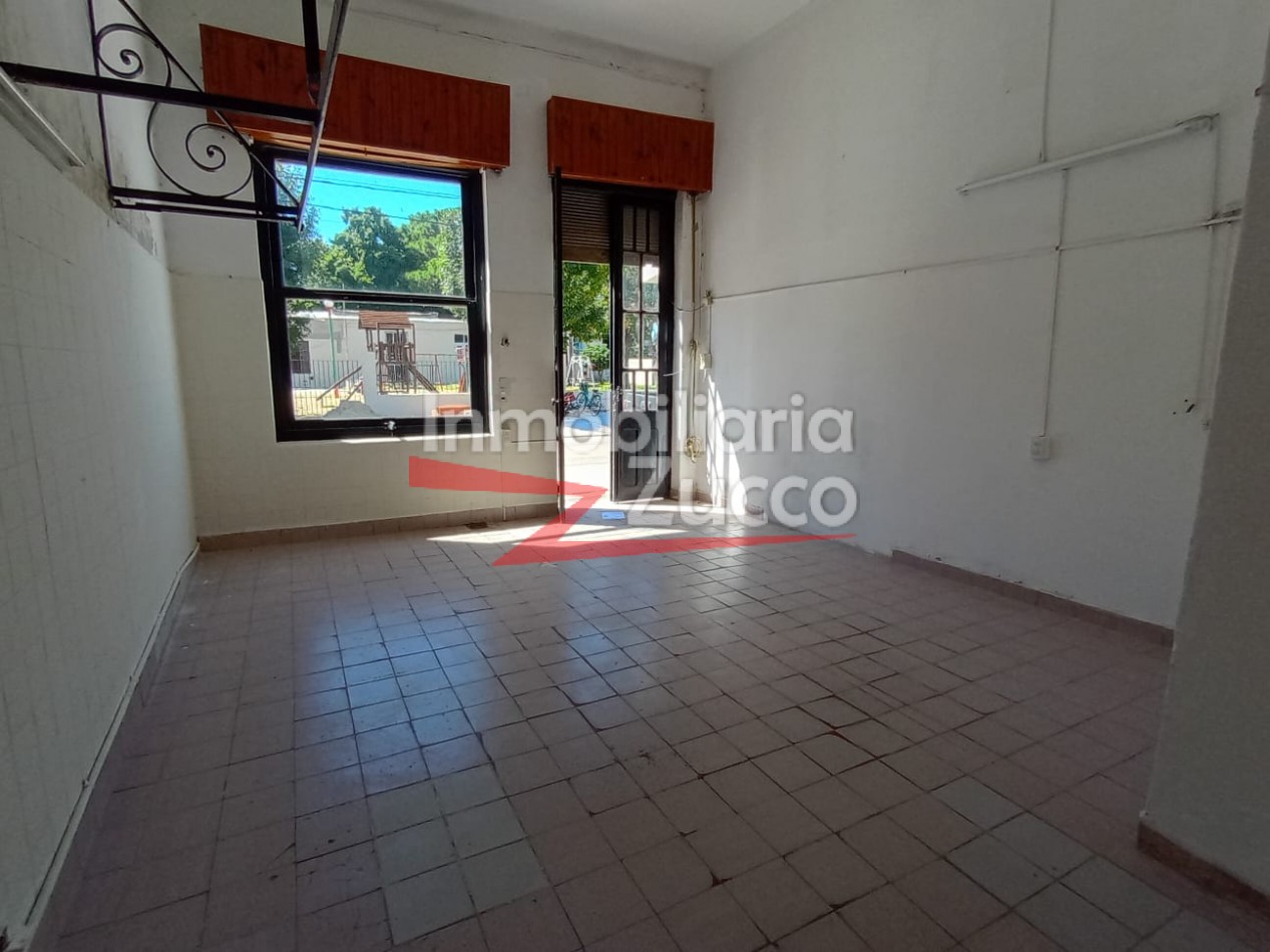 ALQUILO: LOCAL COMERCIAL 