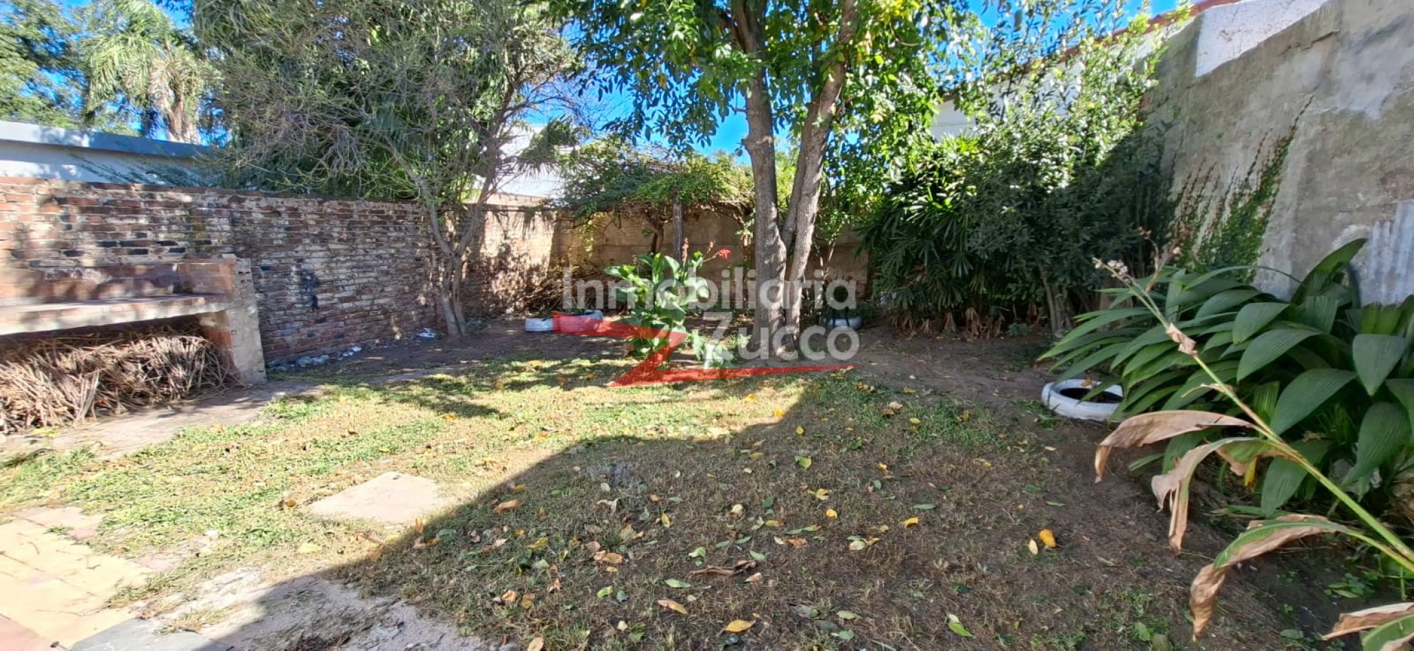 ALQUILO: CASA EN CORONDA