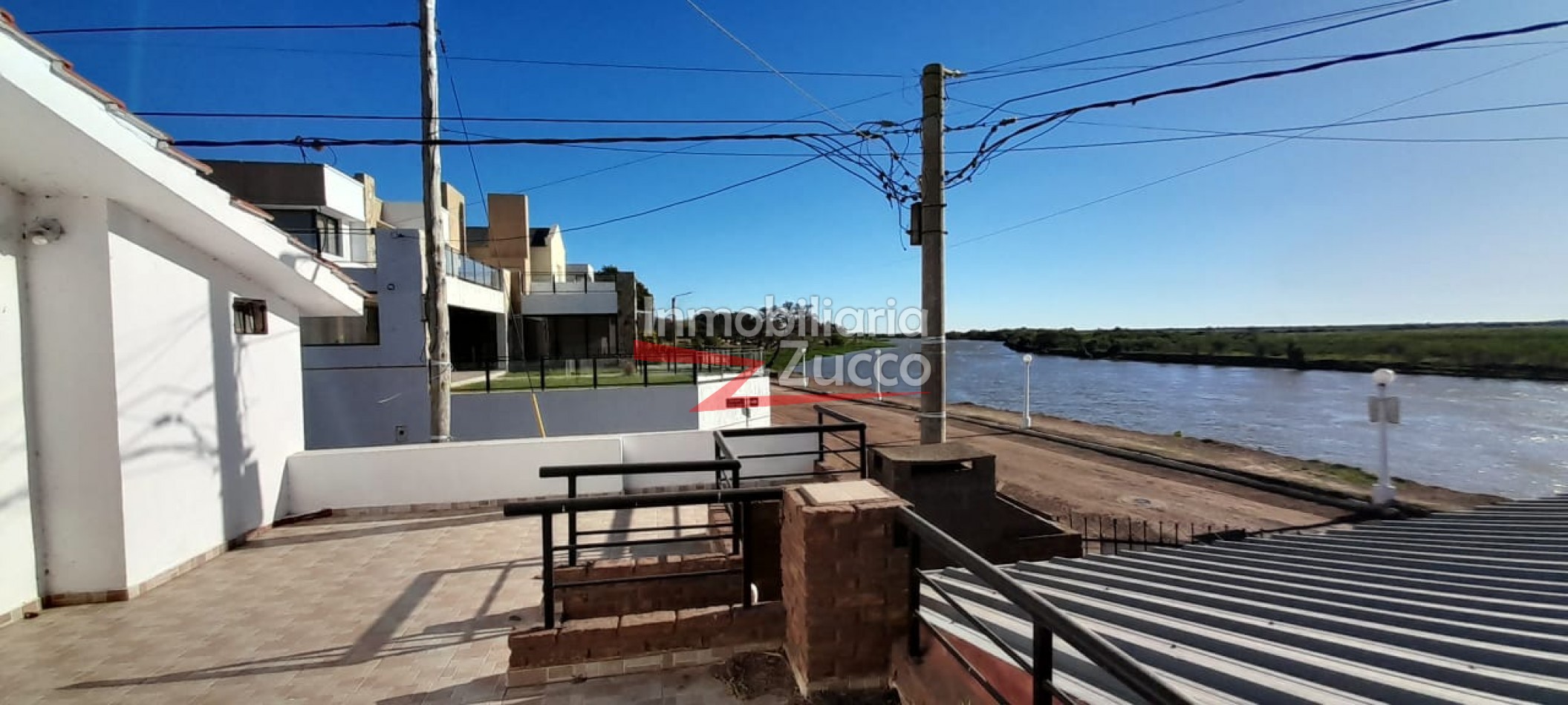 VENTA: CASA EN CORONDA CON HERMOSA VISTA AL RIO - Ref. 1101