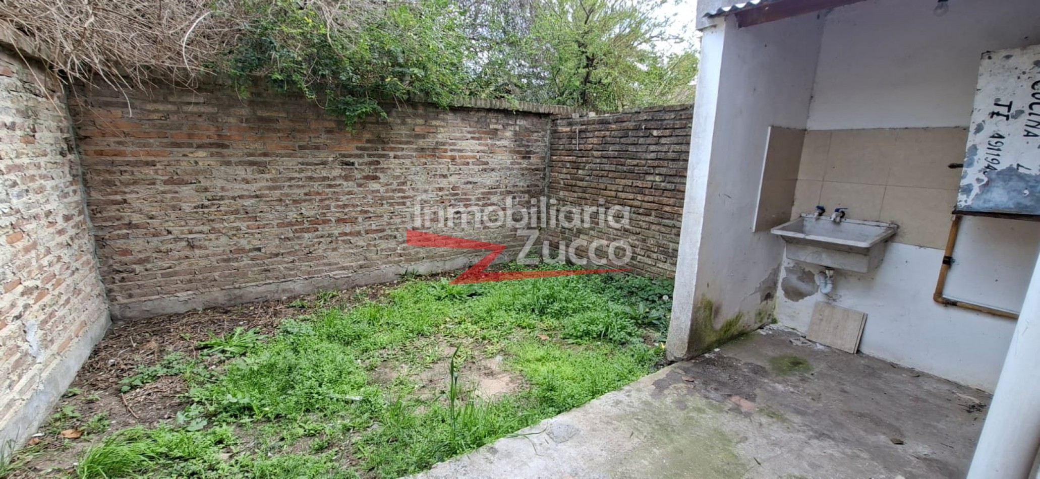 ALQUILO: DUPLEX EN CORONDA