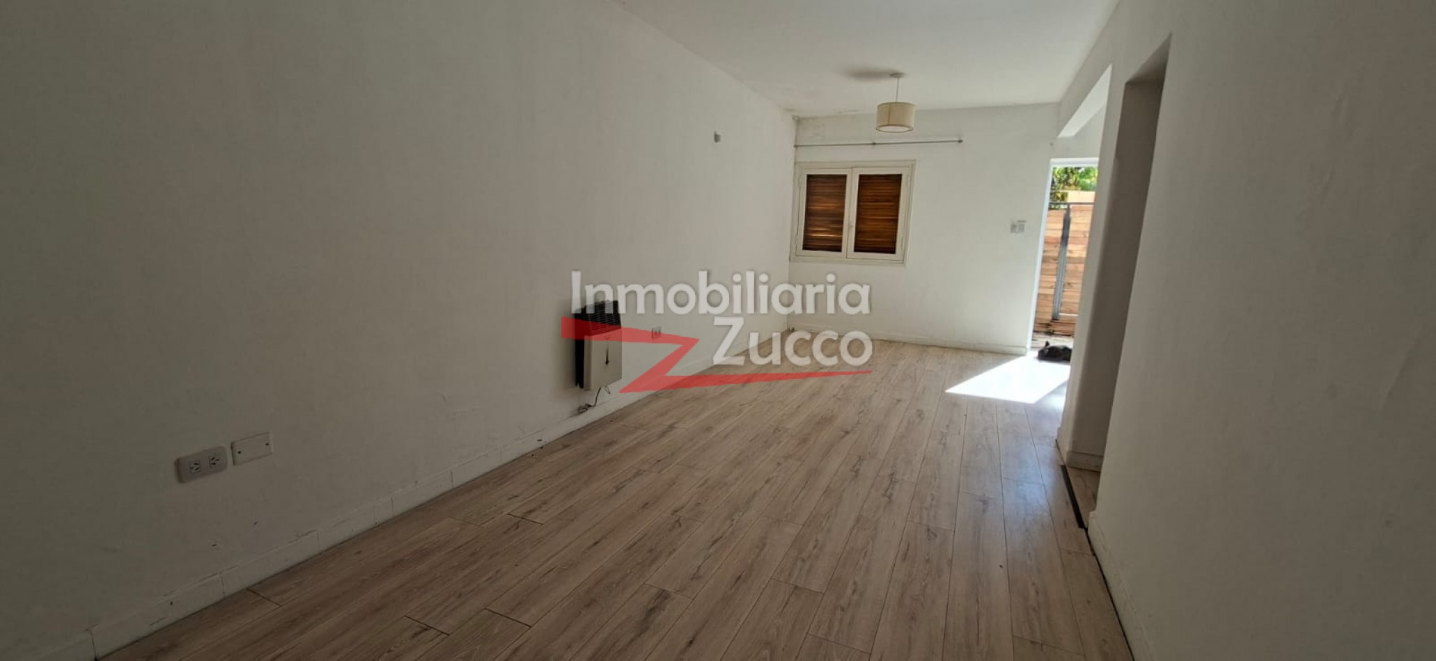 ALQUILO: DEPARTAMENTO EN PLANTA BAJA CORONDA