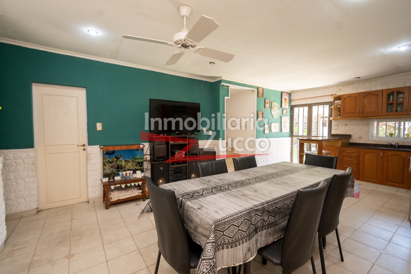 ALQUILO: CASA EN CORONDA