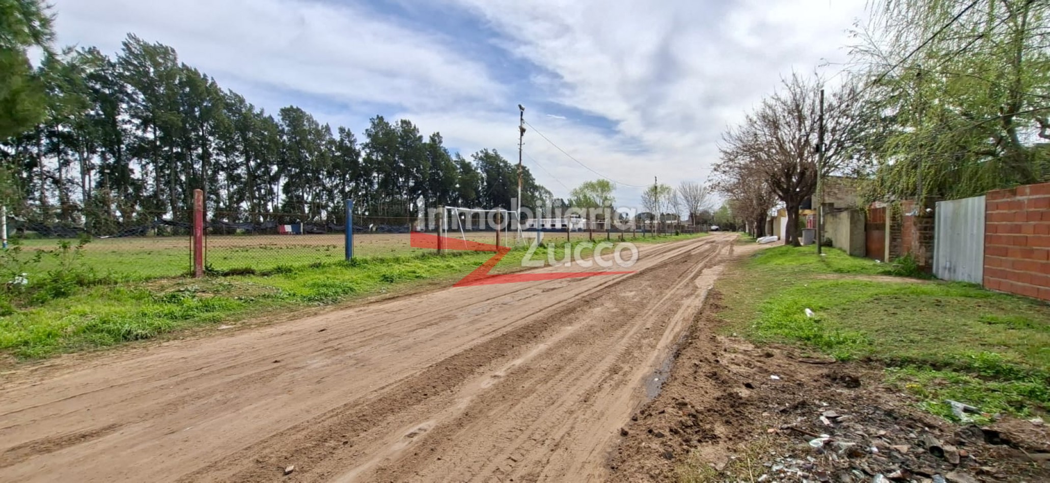 ALQUILO: GALPON EN CORONDA