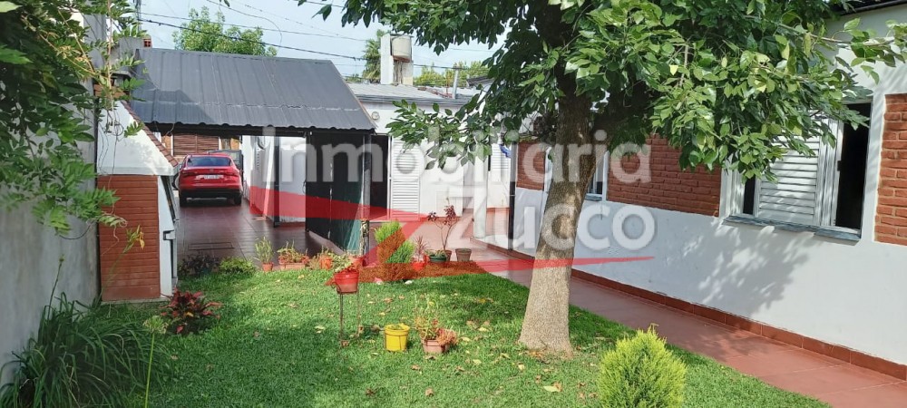 VENDO CASA CON DEPARTAMENTO INTERNO - CORONDA - Ref: 726