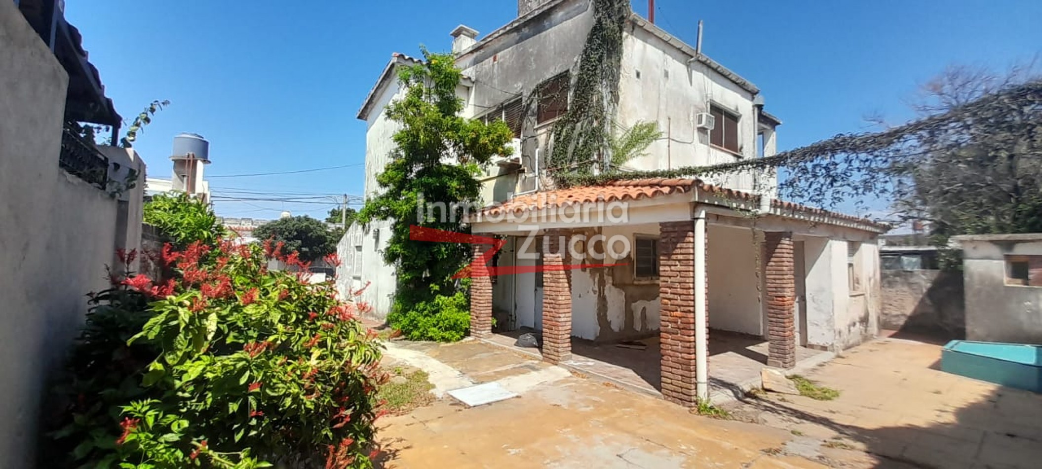 VENTA: PROPIEDAD COMPUESTA POR DOS CASAS - Ref.1157