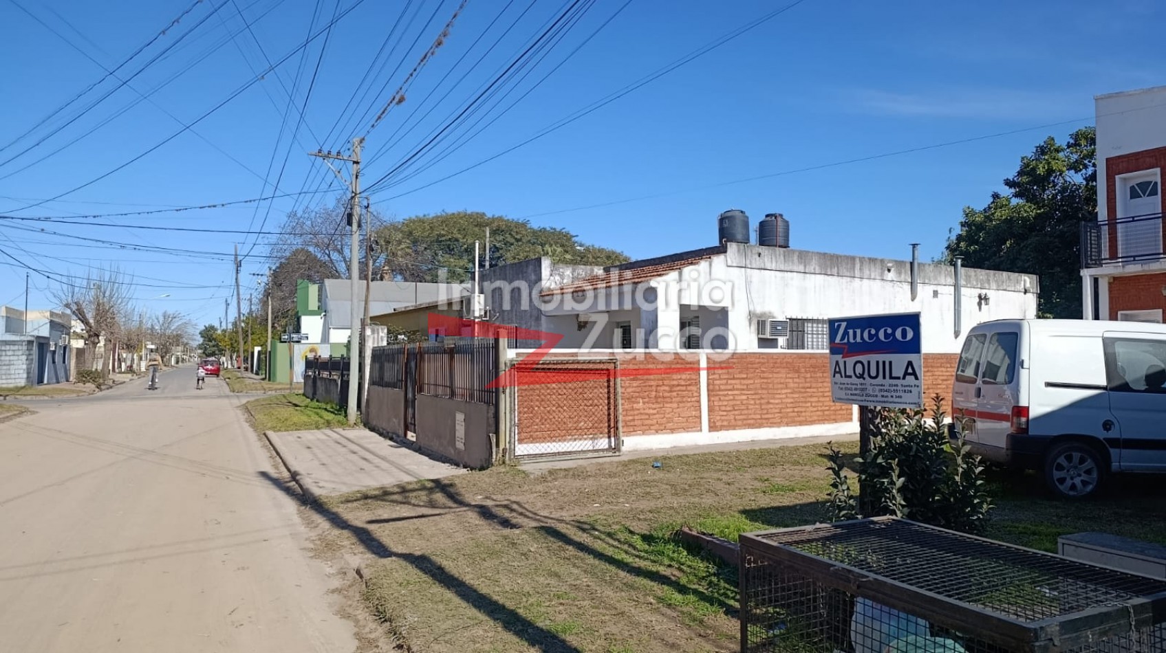 ALQUILO: DEPARTAMENTO EN PLANTA BAJA EN CORONDA