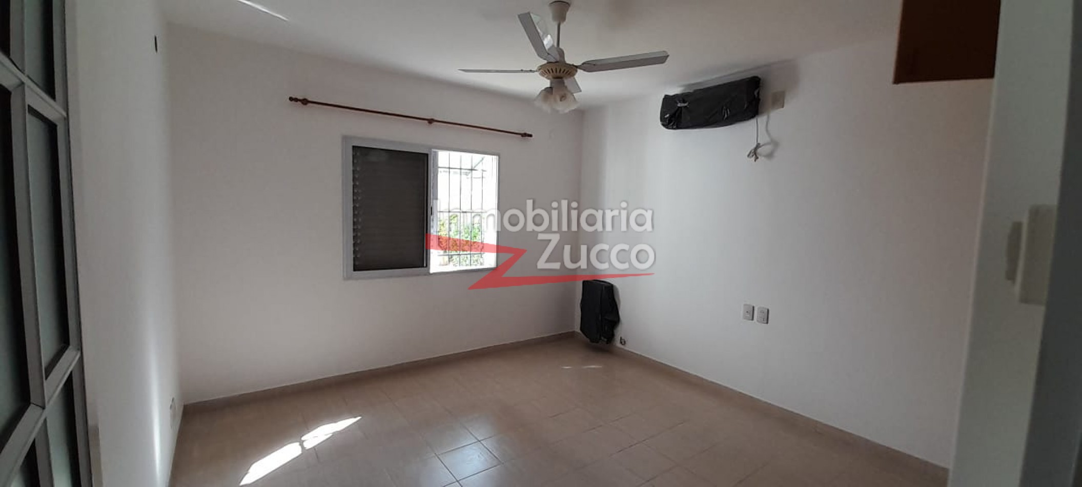 VENTA: CASA EN CORONDA - Ref. 1227