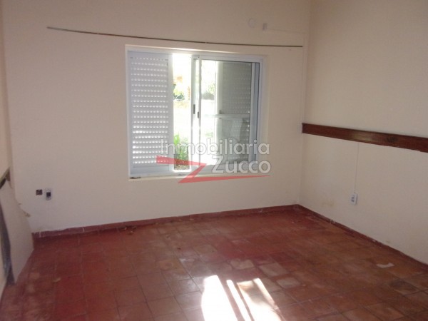 VENTA: CASA EN CORONDA - Ref. 125