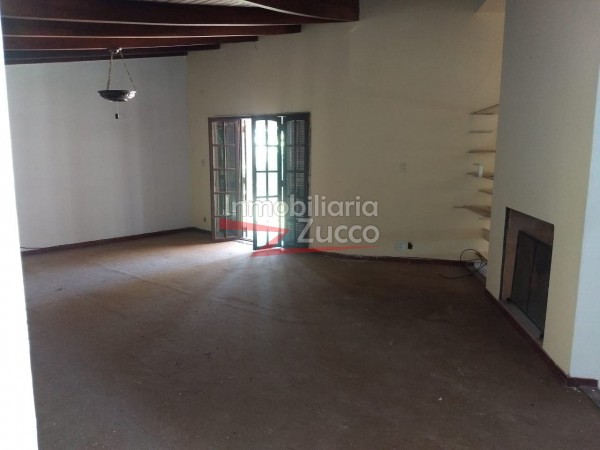 VENTA: CASA EN CORONDA - Ref. 125