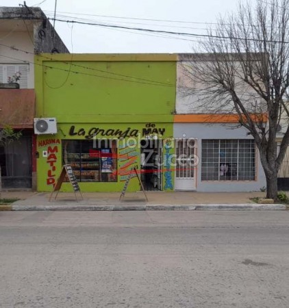 VENTA: DOS LOCALES COMERCIALES + CASA EN CORONDA - Ref. 814