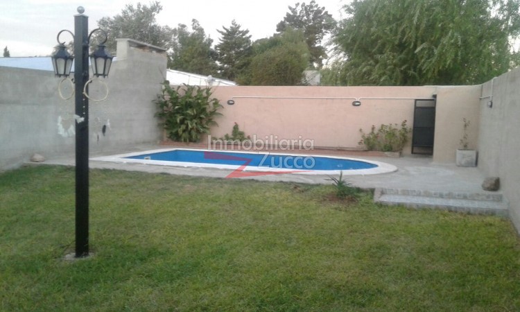 VENTA: CASA QUINTA EN SAUCE VIEJO - Ref. 750