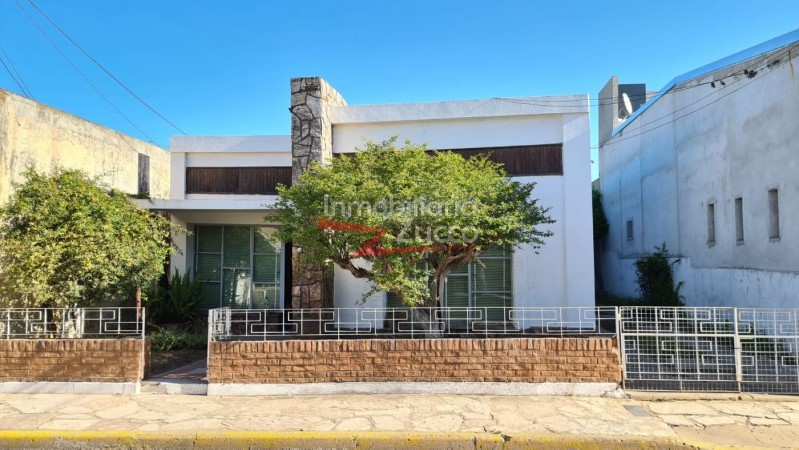 VENTA: CASA EN CORONDA - Ref. 270