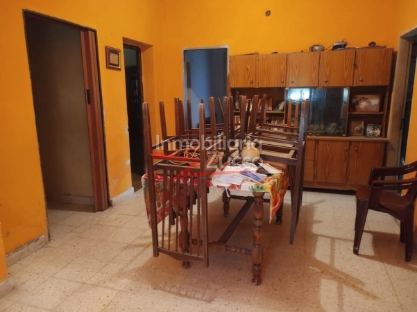 VENTA: CASA EN CORONDA. OPORTUNIDAD PARA INVERSIONISTAS !! Ref. 823