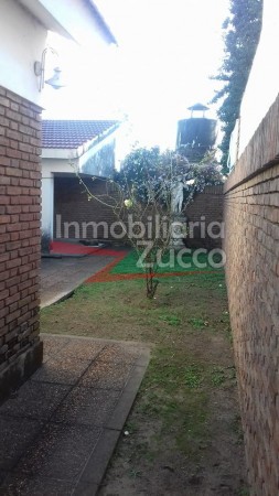 VENTA: CASA EN CORONDA - Ref. 258