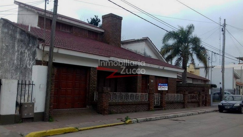 VENTA: CASA EN CORONDA - Ref. 258