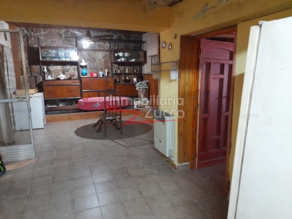 VENTA: CASA EN CORONDA - Ref. 838