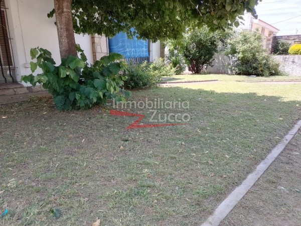 VENTA: CASA EN CORONDA - Ref. 841