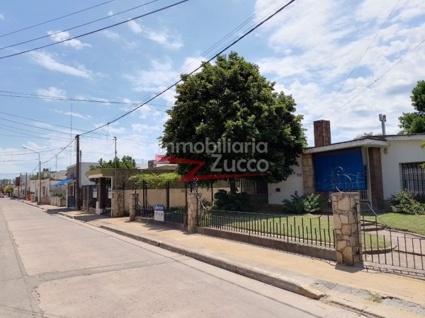 VENTA: CASA EN CORONDA - Ref. 841