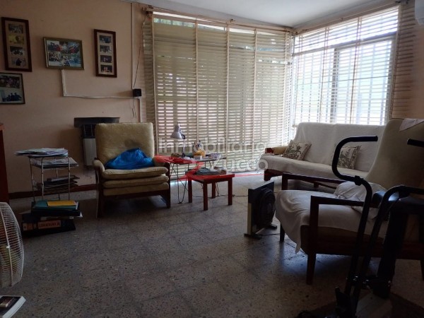 VENTA: CASA EN CORONDA - Ref. 841