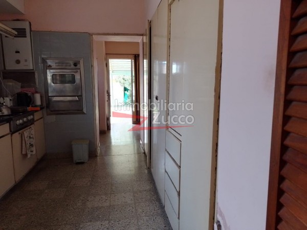 VENTA: CASA EN CORONDA - Ref. 841