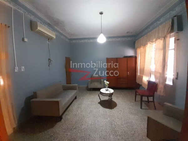 VENTA: CASA CON LOCAL EN CORONDA - Ref. 847