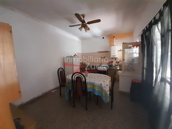 VENTA: CASA CON LOCAL EN CORONDA - Ref. 847