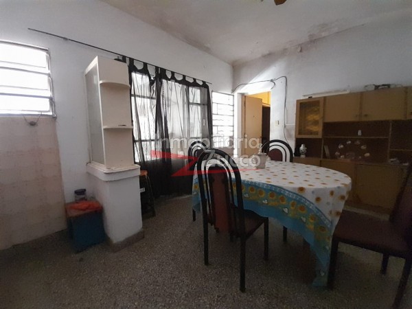 VENTA: CASA CON LOCAL EN CORONDA - Ref. 847