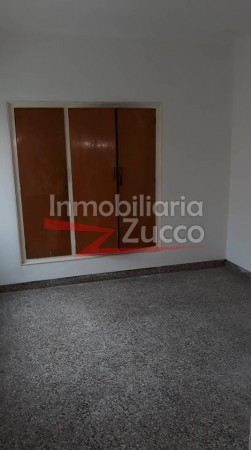 VENTA: CASA EN CORONDA - Ref. 852