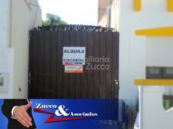 ALQUILO: COCHERAS EN CORONDA 