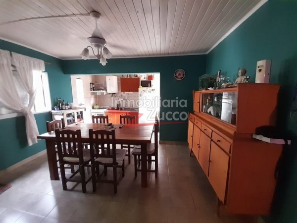 VENTA: CASA EN CORONDA - Ref. 884