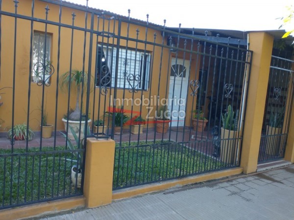 VENTA: CASA EN CORONDA - Ref. 884