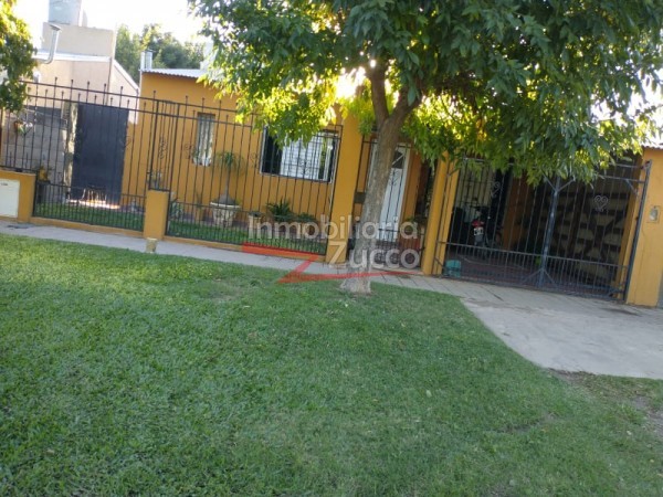 VENTA: CASA EN CORONDA - Ref. 884