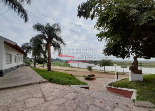 VENTA: CASA SOBRE EL RIO CORONDA - Ref. 888