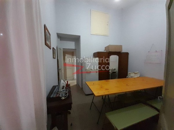 VENTA: CASA EN CORONDA - Ref. 904