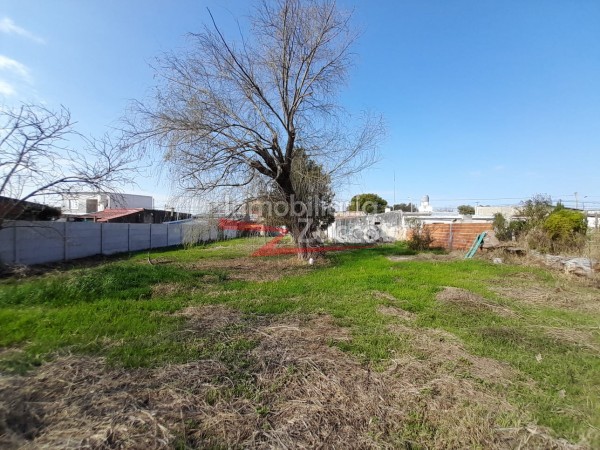 VENTA: CASA A REFACCIONAR EN CORONDA - Ref. 923