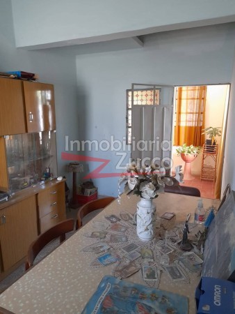 VENTA: CASA EN CORONDA - Ref. 930