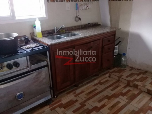 VENTA: CASA  + GALPON + LOCAL COMERCIAL EN LARRECHEA - Ref. 932