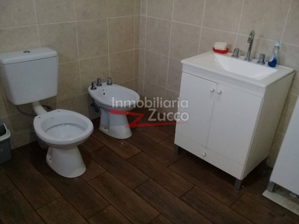 VENTA: CASA  + GALPON + LOCAL COMERCIAL EN LARRECHEA - Ref. 932