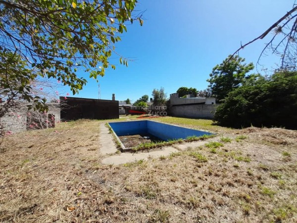 VENTA: CASA EN CORONDA, EXCELENTE UBICACION - Ref. 799