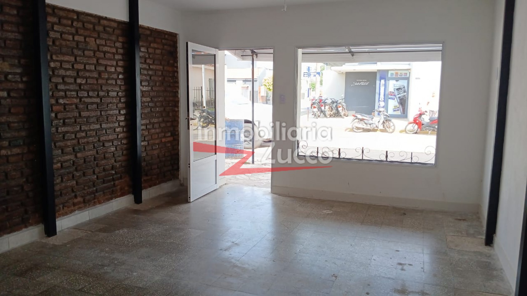 ALQUILO: LOCAL COMERCIAL + DEPARTAMENTO EN CORONDA