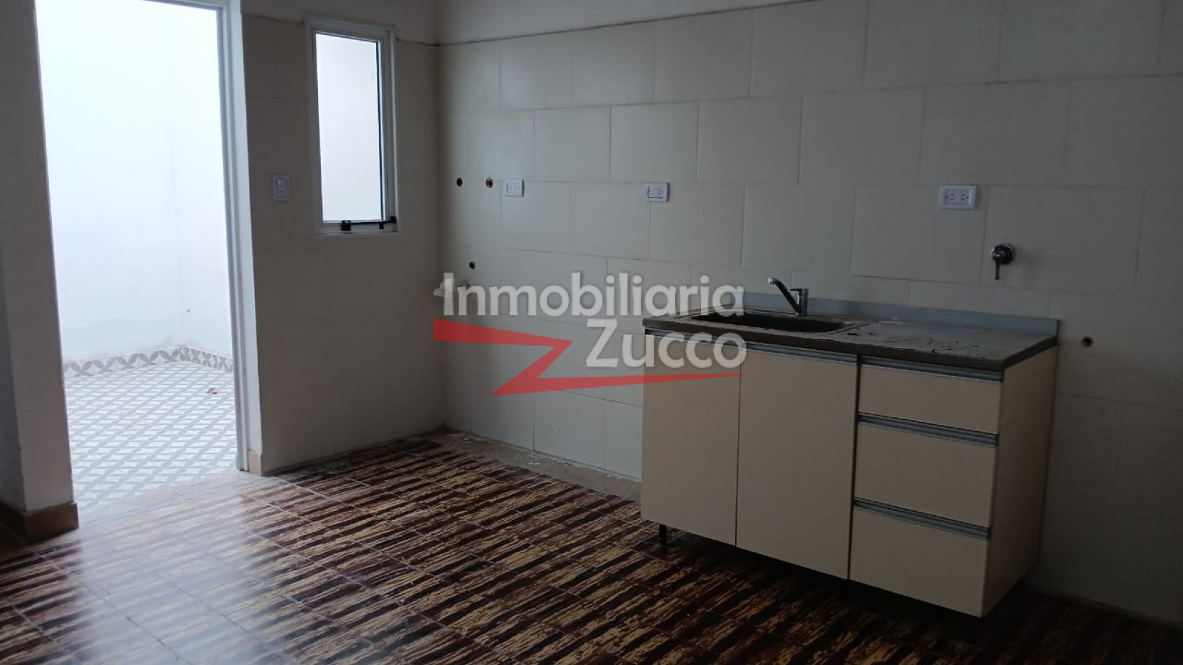 ALQUILO: LOCAL COMERCIAL + DEPARTAMENTO EN CORONDA